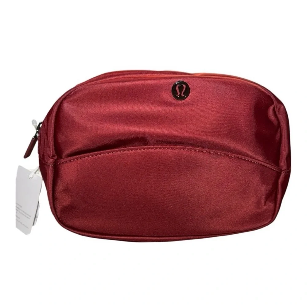 NWT Lululemon  Cranberry Pouch SOLD OUT - Picture 6 of 7